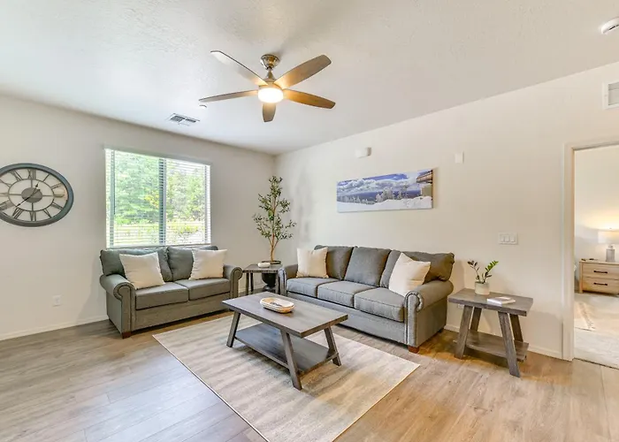 2 Mi To Dtwn & Nau: W/ Patio! Holiday home *