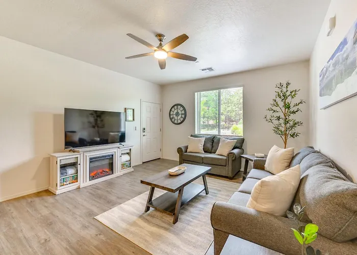 2 Mi To Dtwn & Nau: W/ Patio! Holiday home Flagstaff